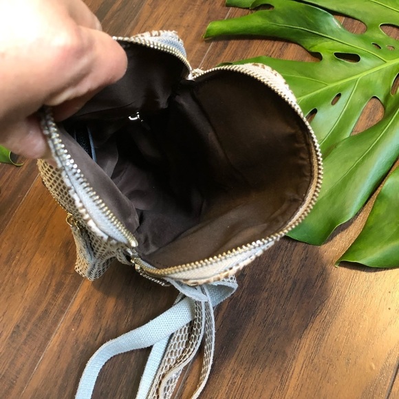 CROSSBODY Purse Foldover Taupe Leather animal print bag - Picture 6 of 10